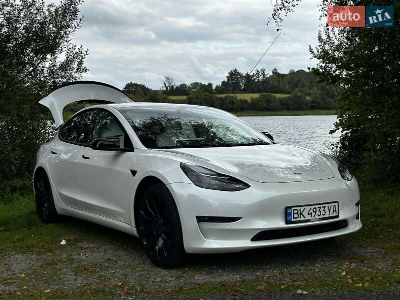 Tesla Model 3 2022 Tesla Model 3 2022