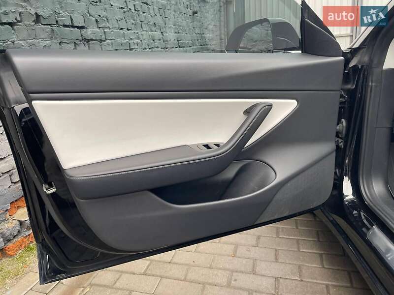 Седан Tesla Model 3 2020 в Харкові фото 45 Седан Tesla Model 3 2020 в Харкові