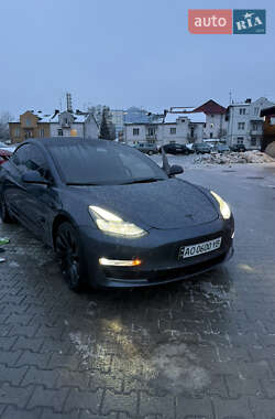 Tesla Model 3  2023