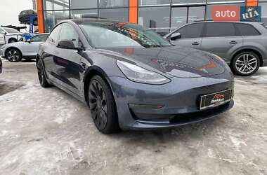 Tesla Model 3  2021