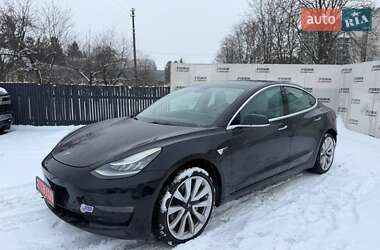 Tesla Model 3  2019
