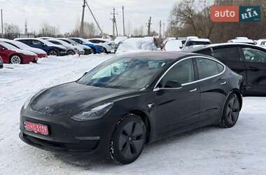 Tesla Model 3  2019