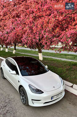 Tesla Model 3  2021