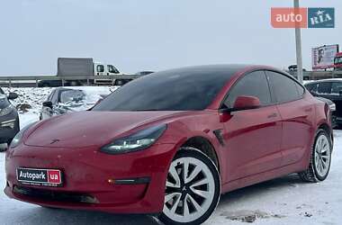 Tesla Model 3  2022