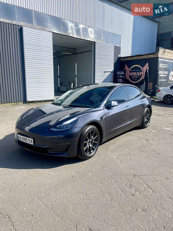 Tesla Model 3 2019