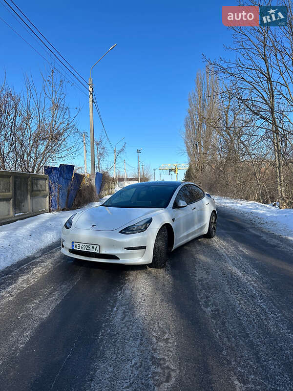 Tesla Model 3 2019