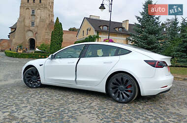 Седан Tesla Model 3 2020 в Виннице