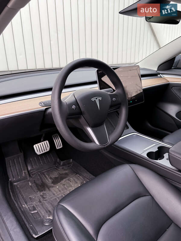 Седан Tesla Model 3 2023 в Черновцах фото 8 Седан Tesla Model 3 2023 в Черновцах