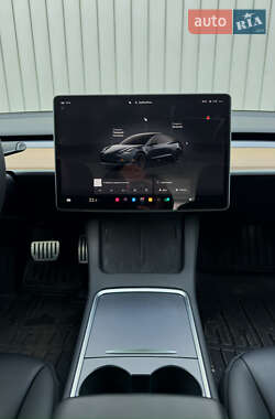 Седан Tesla Model 3 2023 в Черновцах фото 10 Седан Tesla Model 3 2023 в Черновцах