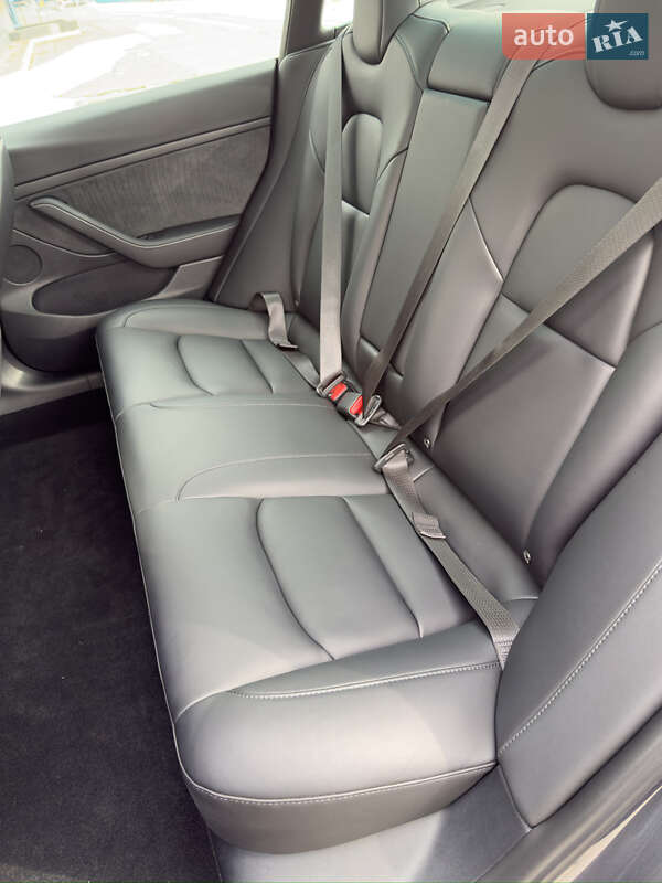Седан Tesla Model 3 2023 в Черновцах фото 13 Седан Tesla Model 3 2023 в Черновцах