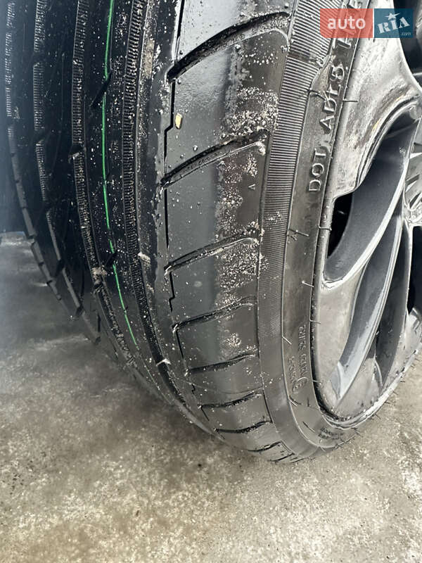 Седан Tesla Model 3 2021 в Луцке