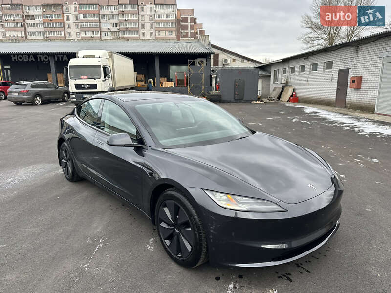 Седан Tesla Model 3 2024 в Днепре