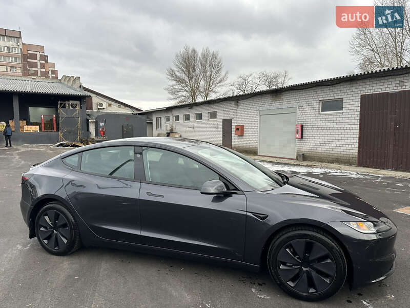 Седан Tesla Model 3 2024 в Днепре
