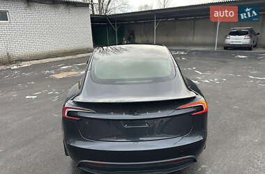Седан Tesla Model 3 2024 в Днепре