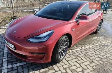 Tesla Model 3  2018