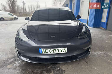 Tesla Model 3  2021