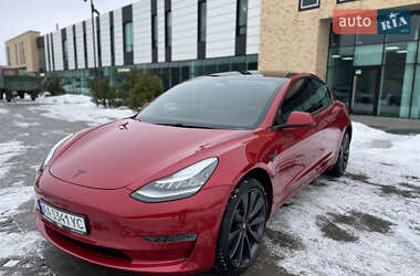 Tesla Model 3  2020