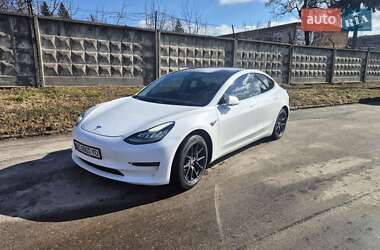 Tesla Model 3  2018