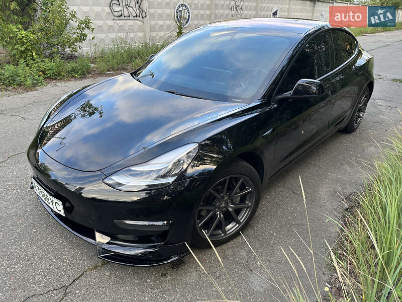 Седан Tesla Model 3 2019 в Киеве фото 4 Седан Tesla Model 3 2019 в Киеве