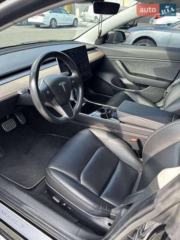 Седан Tesla Model 3 2019 в Киеве фото 13 Седан Tesla Model 3 2019 в Киеве