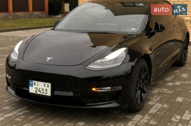 Tesla Model 3  2022