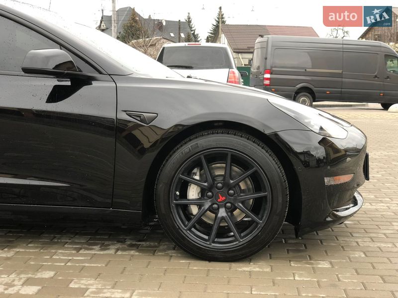Седан Tesla Model 3 2022 в Белой Церкви