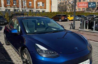 Tesla Model 3  2023