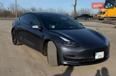 Tesla Model 3 2022