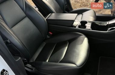 Седан Tesla Model 3 2019 в Івано-Франківську