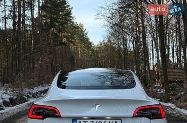 Седан Tesla Model 3 2019 в Івано-Франківську
