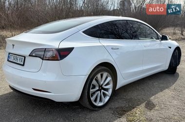 Седан Tesla Model 3 2019 в Івано-Франківську