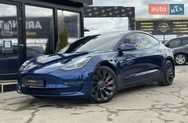Tesla Model 3  2022