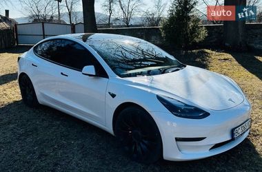 Tesla Model 3 2022