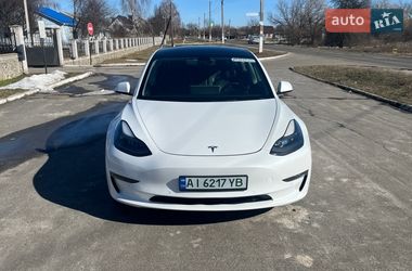Tesla Model 3  2021