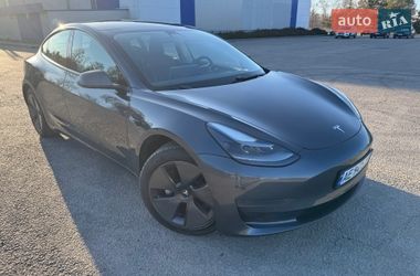 Tesla Model 3  2021