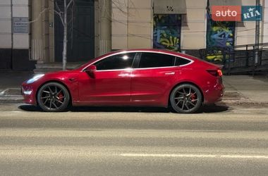 Tesla Model 3  2018