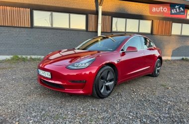 Tesla Model 3  2018