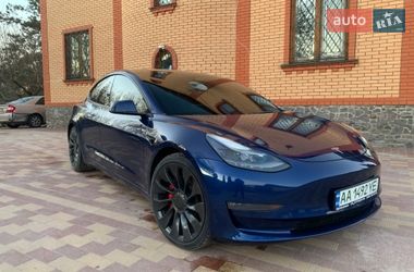 Tesla Model 3  2022