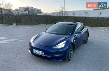 Tesla Model 3  2019
