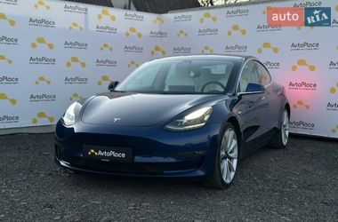 Tesla Model 3  2019