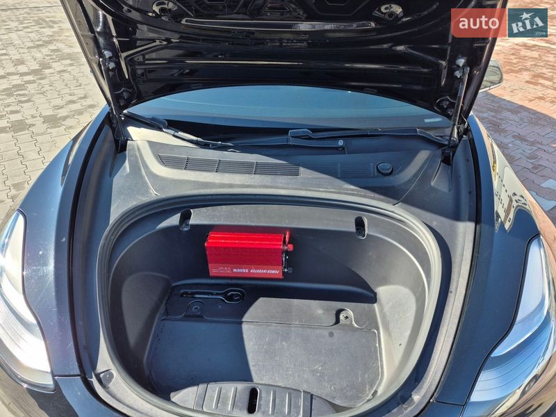 Седан Tesla Model 3 2019 в Бучі фото 12 Седан Tesla Model 3 2019 в Бучі