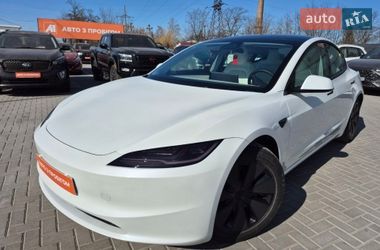 Tesla Model 3 2025