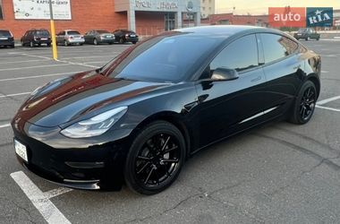 Tesla Model 3  2018