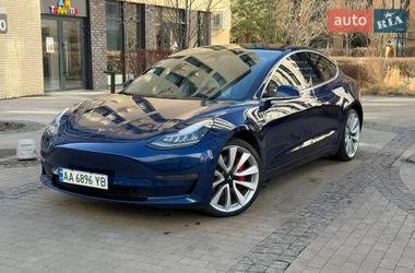 Tesla Model 3  2018