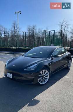Tesla Model 3  2018