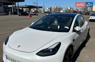 Tesla Model 3  2023