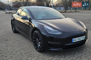 Tesla Model 3 2022