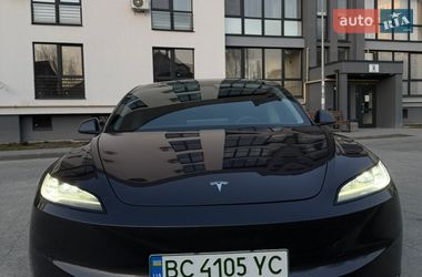 Tesla Model 3 2025