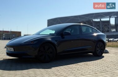 Tesla Model 3  2025