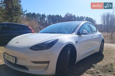 Tesla Model 3  2023